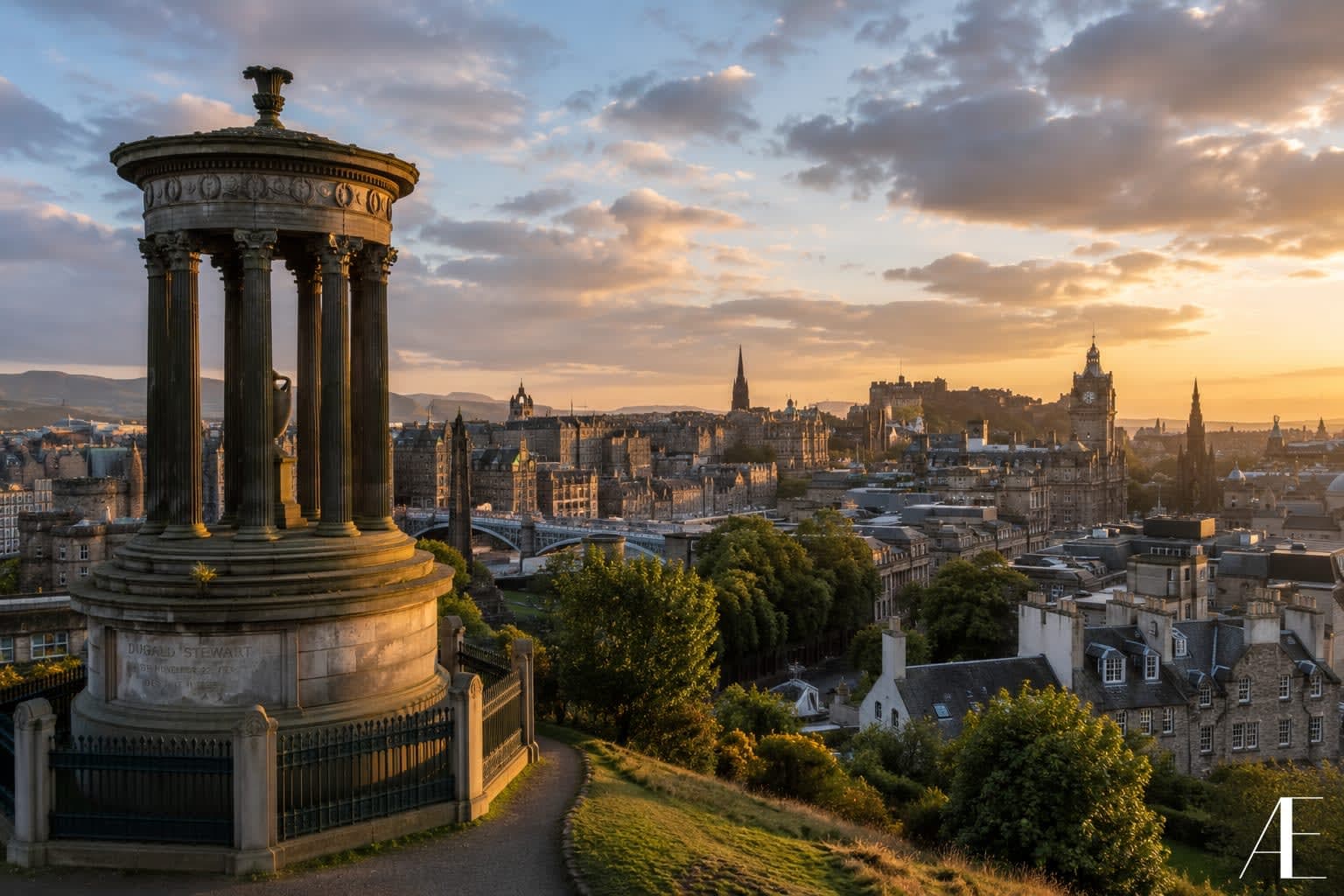 Edinburgh: The Complete Guide